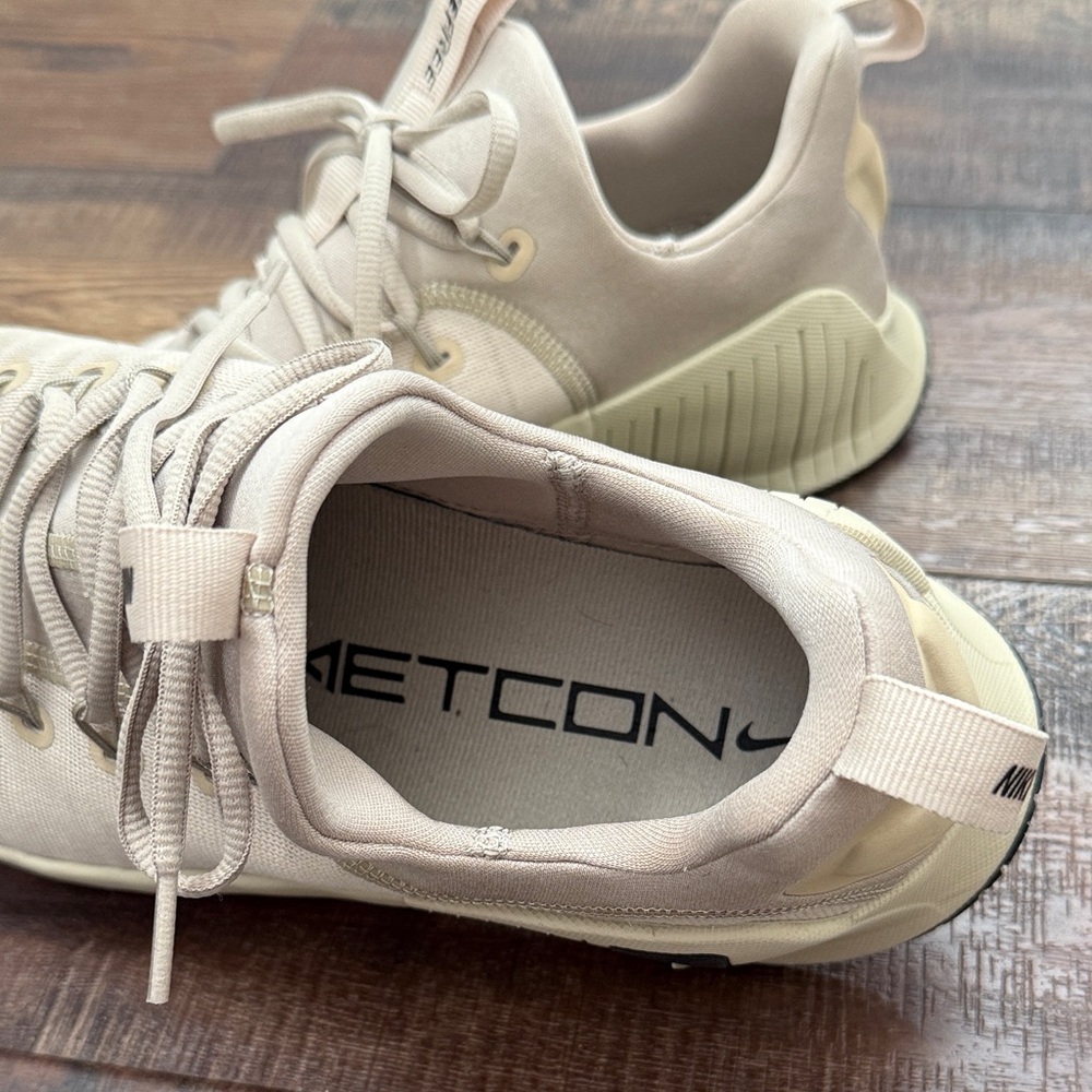 Nike Metcon Tan and Black Athletic Sneakers - Picture 4 of 4